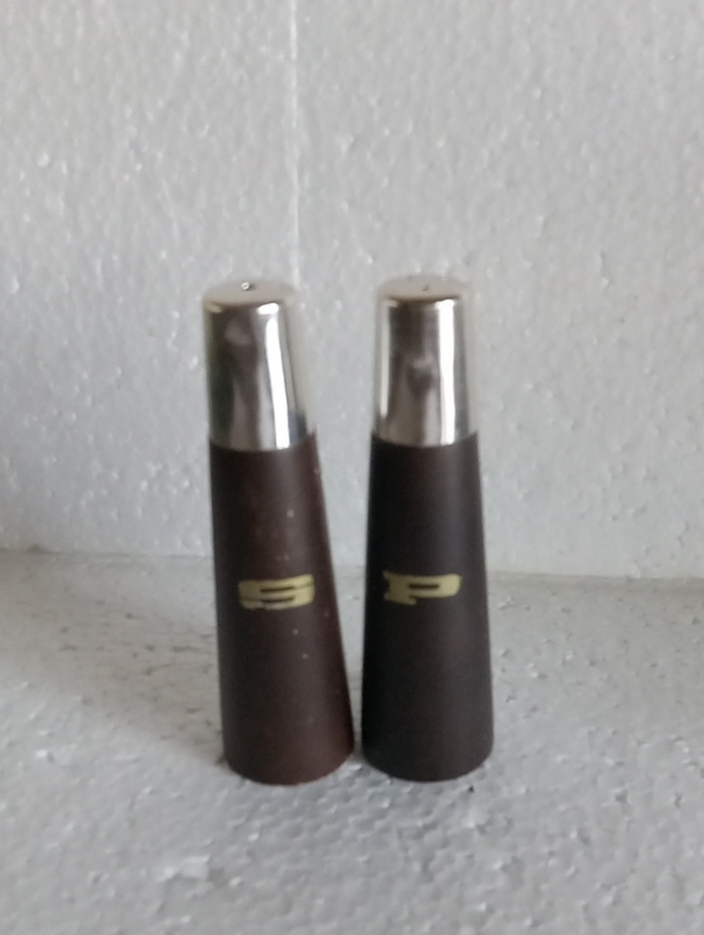 Vintage 1960s Mid-century Modern Wood Salt And Pepper Shaker Set